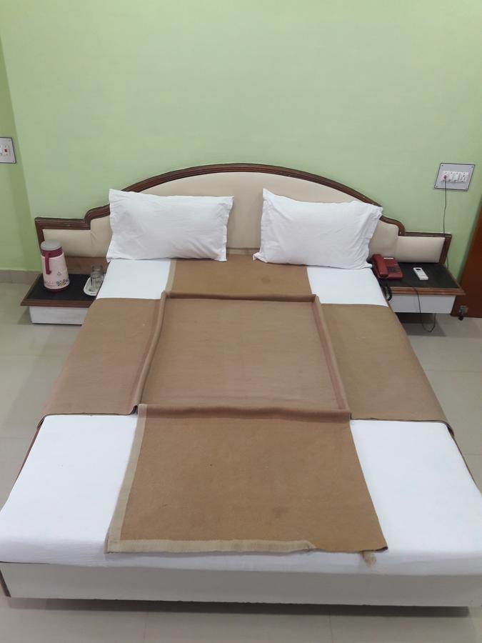 Hotel Sahara Palace Bhuj Zewnętrze zdjęcie
