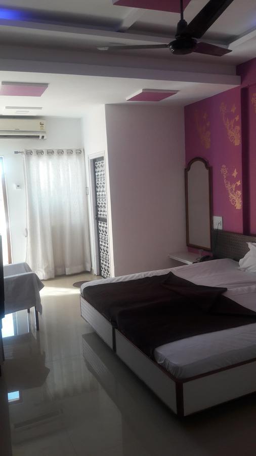 Hotel Sahara Palace Bhuj Zewnętrze zdjęcie